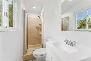 210 Parkedge Rd, Green Tree, PA 15220 - Photo 20