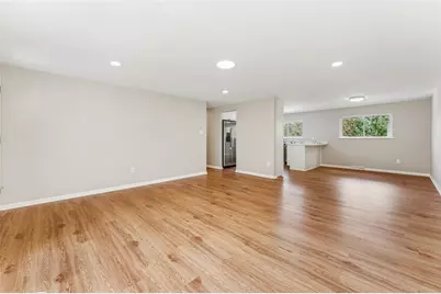 210 Parkedge Rd, Green Tree, PA 15220 - Photo 6