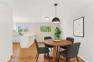 210 Parkedge Rd, Green Tree, PA 15220 - Photo 10