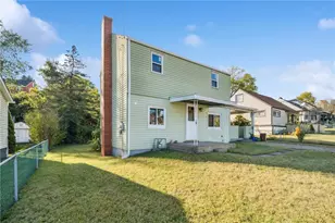 3108 Brown Pl, North Versailles, PA 15137 - Photo 16