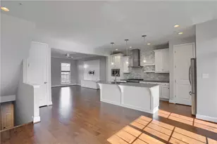 602 Gratitude Rd, Cranberry Township, PA 16066 - Photo 4