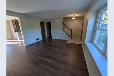 3226 Camberly Dr, Hampton, PA 15044 - Photo 4