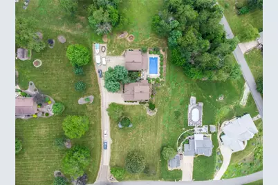 35 Blueberry Lane, Cecil, PA 15321 - Photo 2