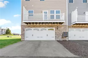 1021 Coldstream Dr, Cecil, PA 15317 - Photo 34