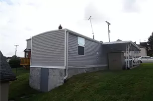 1530 Parr St, South Greensburg Boro, PA 15601 - Photo 16