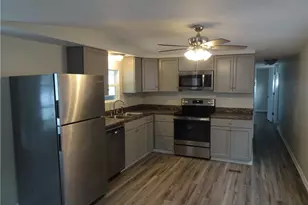 1530 Parr St, South Greensburg Boro, PA 15601 - Photo 4