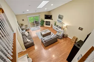 1009 Trail Side Ct, Penn Twp, PA 15644 - Photo 10