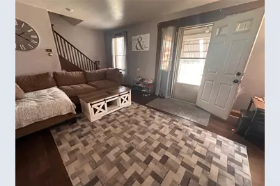 1017 Pennsylvania Ave, Clairton, PA 15025 - Photo 4