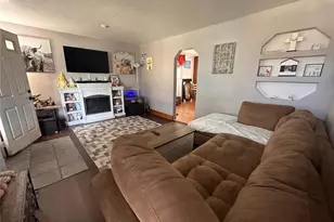 1017 Pennsylvania Ave, Clairton, PA 15025 - Photo 2