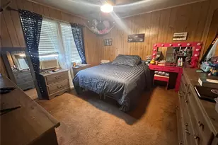 1017 Pennsylvania Ave, Clairton, PA 15025 - Photo 8