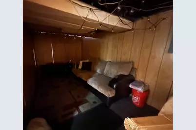 1019 Pennsylvania Ave, Clairton, PA 15025 - Photo 16