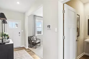 1024 Lindsay Rd, Scott Township, PA 15106 - Photo 6