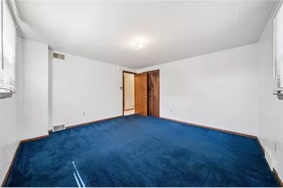 9261 Douglas Fir Dr, Pittsburgh, PA 15239 - Photo 18