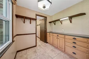 9261 Douglas Fir Dr, Pittsburgh, PA 15239 - Photo 10