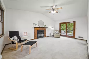 217 Sycamore Ridge Dr, Springdale Township, PA 15144 - Photo 14