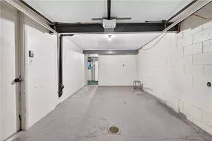 179 Cranbrooke Dr, Findlay Township, PA 15108 - Photo 30