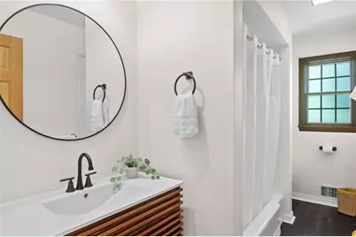 4859 Emblem Dr S, Pittsburgh, PA 15236 - Photo 8