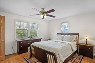 4859 Emblem Dr S, Pittsburgh, PA 15236 - Photo 10