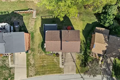 4859 Emblem Dr S, Pittsburgh, PA 15236 - Photo 22