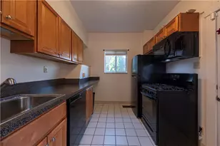 2302 Bensonia Ave, Beechview, PA 15216 - Photo 8