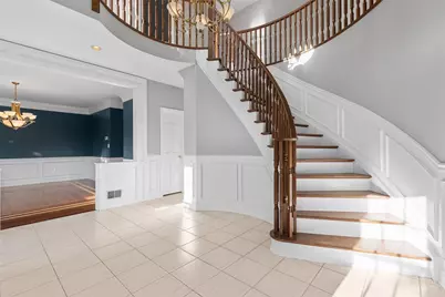 106 Gatehouse Dr, Moon/Crescent Twp, PA 15108 - Photo 6