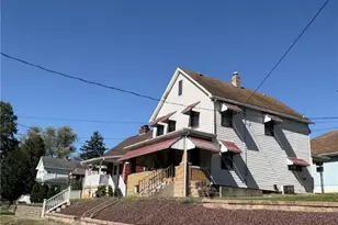 129 Lincoln Ave, Leechburg Boro, PA 15656 - Photo 1