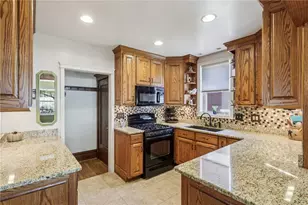 113 E Leasure Ave, New Castle, PA 16101 - Photo 12