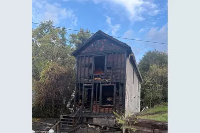 415 Bleakley Ave, New Castle, PA 16101 - Photo 16