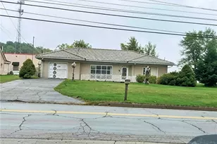 174 N Buhl Farm Dr, Hermitage, PA 16148 - Photo 1