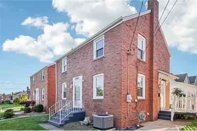 2303 Delaware Ave, New Castle, PA 16105 - Photo 2