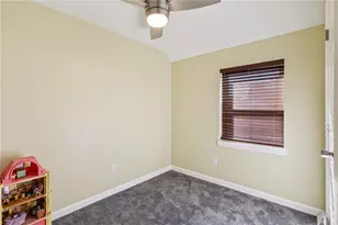 2303 Delaware Ave, New Castle, PA 16105 - Photo 22