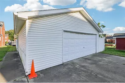 2303 Delaware Ave, New Castle, PA 16105 - Photo 36