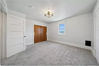 422 W 8th Ave, Tarentum, PA 15084 - Photo 14