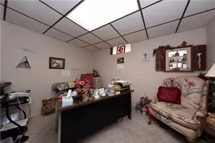 533 Sidney St, Southwest Greensburg Boro, PA 15601 - Photo 16