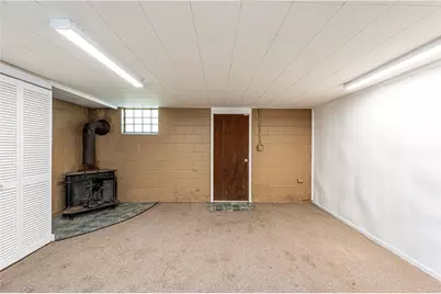 819 N 2nd Street, Jeannette, PA 15644 - Photo 40