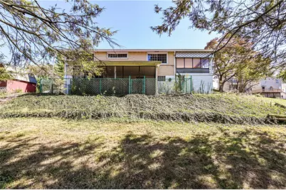 819 N 2nd Street, Jeannette, PA 15644 - Photo 6