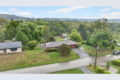 37 W Euclid Ave, Carroll Twp, PA 15063 - Photo 8