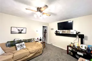 603 Farnsworth Ave, Clairton, PA 15025 - Photo 2