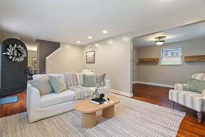 100 Harbeth Dr, Ross Twp, PA 15237 - Photo 6