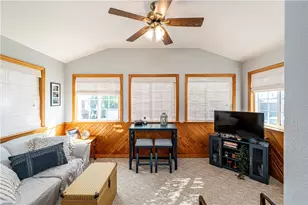 208 Sherwood Cir, Youngwood, PA 15697 - Photo 32