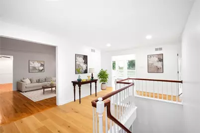 2343 Golfview Dr, Pittsburgh, PA 15241 - Photo 2