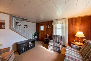 419 Vandergrift Ln, Vandergrift, PA 15629 - Photo 4