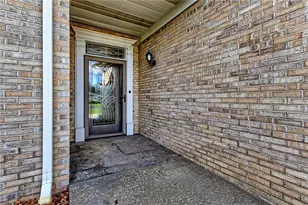 402 S Shenandoah Dr, Unity Township, PA 15650 - Photo 4