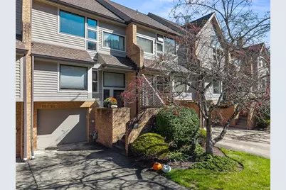 1423 Towne Square Dr, Pittsburgh, PA 15101 - Photo 1