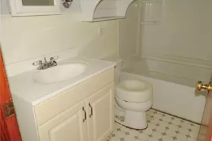 344 Iroquois Dr, Arnold, PA 15068 - Photo 10