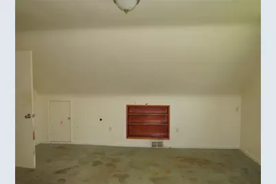 344 Iroquois Dr, Arnold, PA 15068 - Photo 24