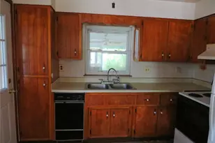 344 Iroquois Dr, Arnold, PA 15068 - Photo 12