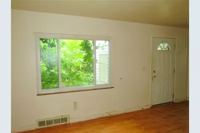 344 Iroquois Dr, Arnold, PA 15068 - Photo 8