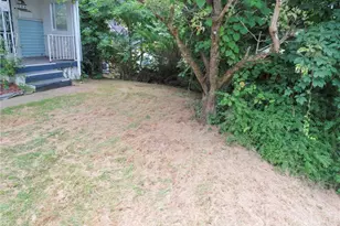 344 Iroquois Dr, Arnold, PA 15068 - Photo 2