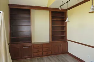 304 Scenic Ridge Ct, Adams Township, PA 16046 - Photo 8